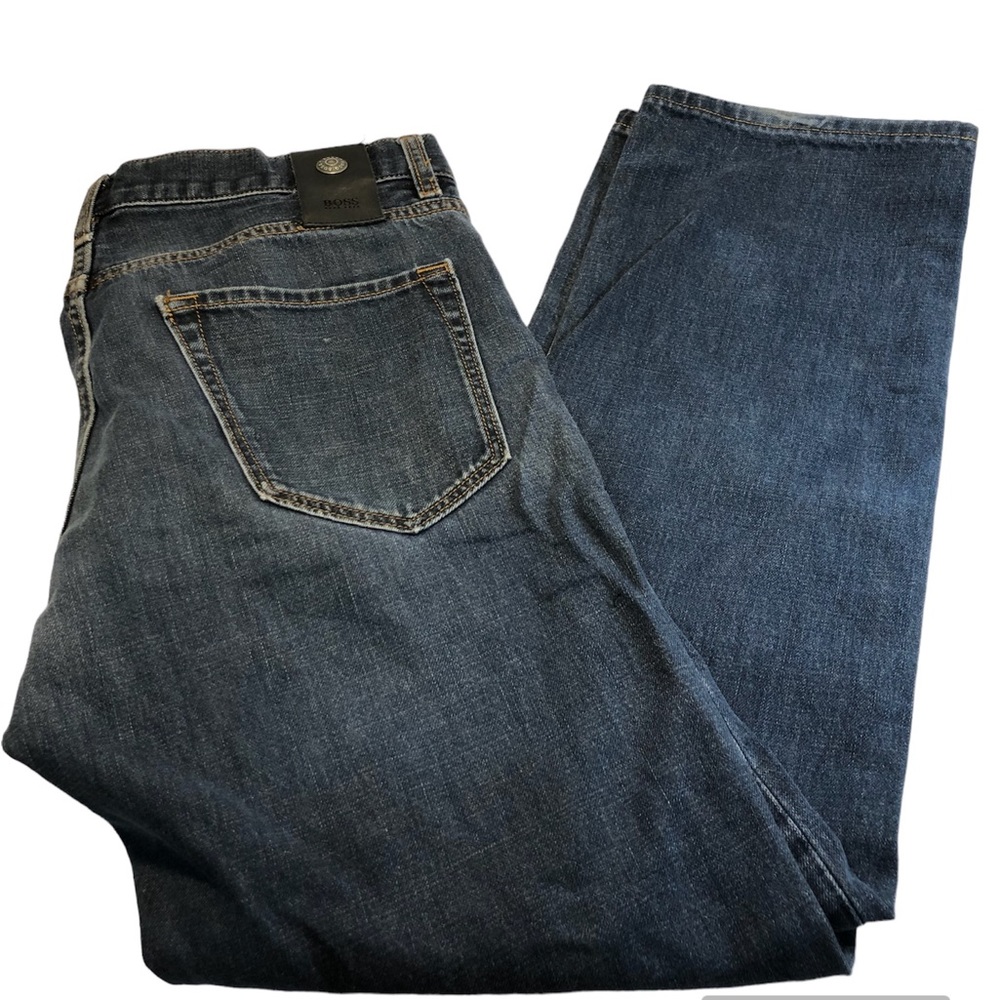 Specially made.Hugo Boss Jeans Regular Fit  35/31.Very well made.
